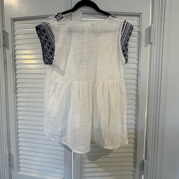 THML White Top with Navy Embroidery - Picture 4 of 4